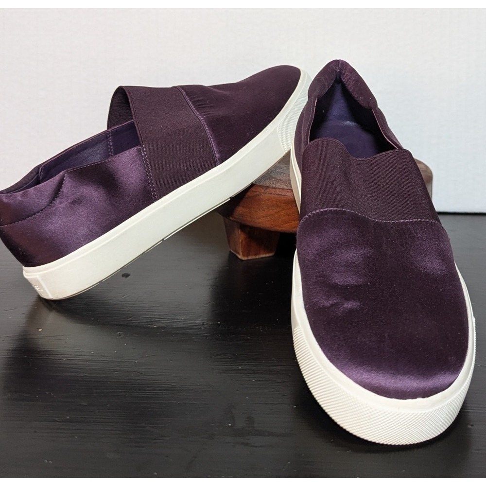 Vince Women's Corbin‎ Slip-On Size 6 1/2" Aubergine Satin and Canvas